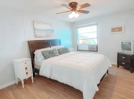 Sandy Beach Cabana on Possum Kingdom Lake