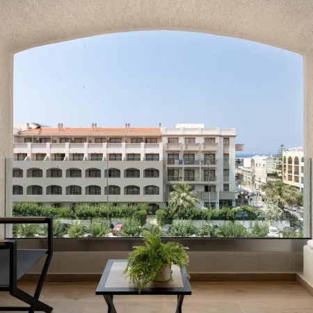 Theartemis Palace