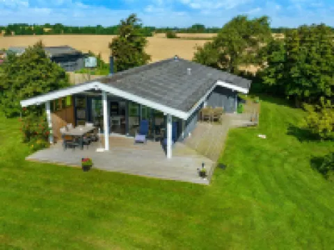 "Dorathea" - 360m from the sea Hotels in Ebberup