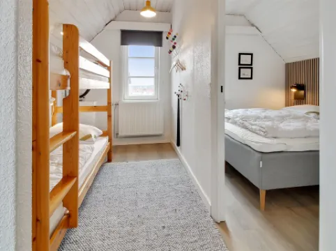 "Tuve" - 2.5km from the Sea