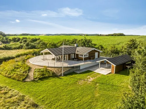 "Eljas" - 200m to the Fjord Hotels in Fur