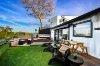 Stunning City Views and Cozy Fireplaces - Spacious Hilltop Retreat