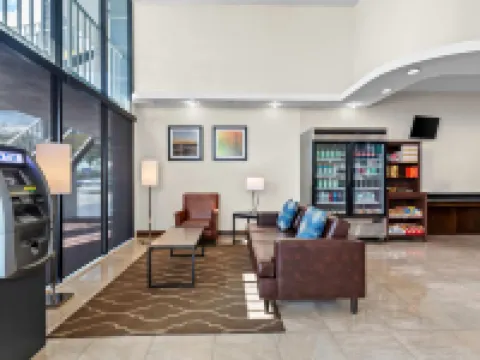 Quality Inn & Suites at Tropicana Field Hotels in Pinellas County