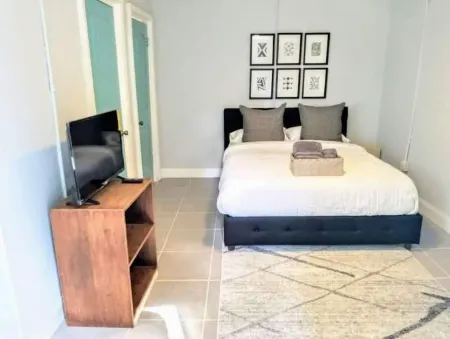 Wesher Studio H By Downtown, Walk to GWCC & Mercedes Benz Stadium