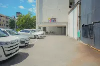 واكاياما جرين هوتل - موقف سيارات