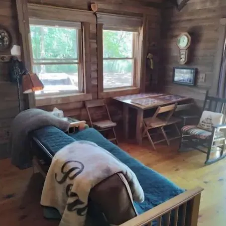 Awesome private off grid cabin with creek view.
