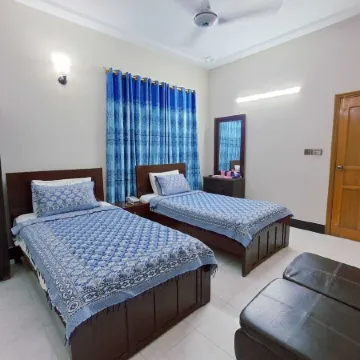 Cosy inn Near Millennium Mall