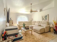 Flint and Kingscrest, LLC - Private Rooms in Shared Home Hotels in Apopka
