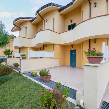 Beachside Villa in Paestum