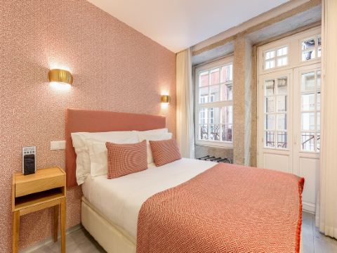 Charming riverview apartment in Porto