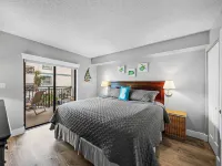 Book 7 and Save 10%  Spring Break Dates Available Directly on ST Pete  Beach!!! Hotel in zona Upham Beach