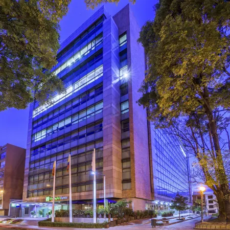 Holiday Inn Express BOGOTA - PARQUE LA 93 by IHG Отели рядом с достопримечательностью «Всемирный торговый центр»