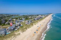 9 Br Ocean/Beachfront Home w/ Heatedpool & 2 Hottubs in Obx! Hotel a Hatteras