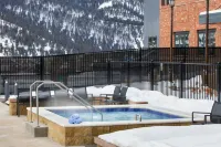 Residence Inn Big Sky/The Wilson Hotel - Bathtub