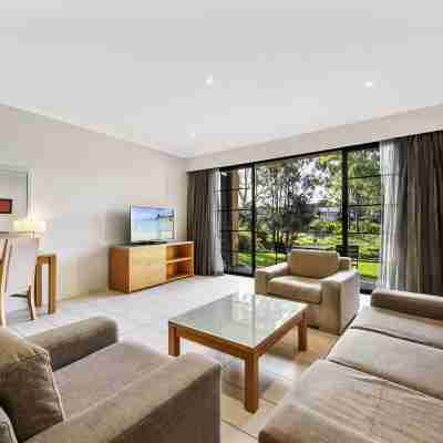 Mercure Kooindah Waters Central Coast Rooms
