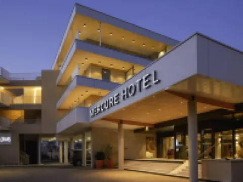 Mercure Avignon TGV Hotel et Spa