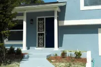 Spacious 6-Bedroom House with WiFi, AC in Pleasant Orlando 파인 힐스 호텔