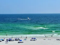 Gulf Front Escape-Panoramic East Views & Oversized Balcony