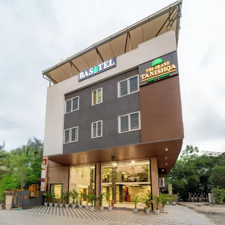 Hotel The Grand Tanishqa By Basotel