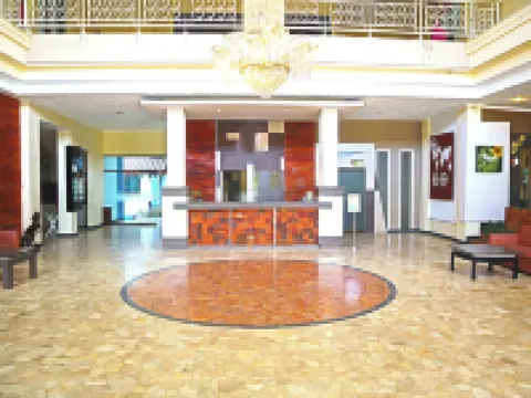 PLUM Prestige Hotel Juanda Hoteles en Gedangan