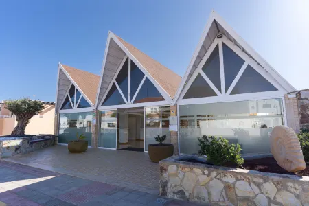 Hotel Arena Suite Отели рядом с достопримечательностью «KACTUS Café»