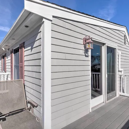 3 Mi to Dtwn & Beach! Bristol Home w/ Patio