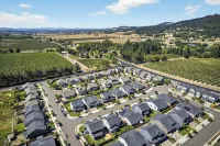 Spacious 4Br Wine Country Home, Backyard, Fireplace, Family-Friendly