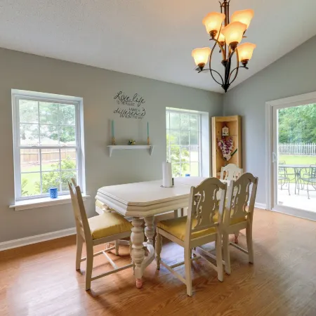 Swansboro Vacation Rental, 4 Mi to Hammocks Beach!