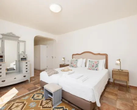 Casa do Carmo Hotels in Moncarapacho
