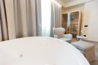 Una Hotels Tenuta Contessa Farm & Spa Cosenza - Hot Tub