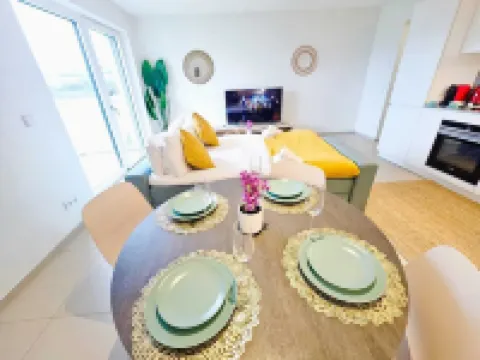 Warm&Bright 1BR w terrace&parking