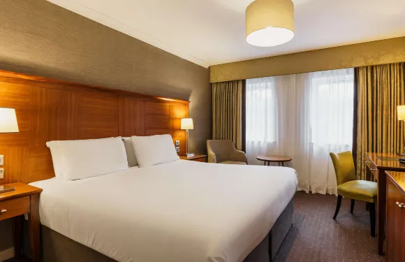 埃克塞特南門美居酒店