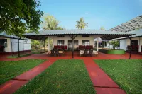 ILLIKKALAM Lakeside Cottages Kumarakom Kerala - 3-Star