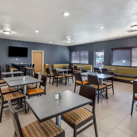 Quality Inn and Suites Denver Airport - Gateway Park