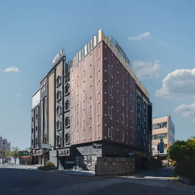 Hotel V Hotels near Chaemijeong