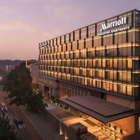 Marriott Executive Apartments Mall Road Amritsar Отели рядом с достопримечательностью «Колледж Хальса»