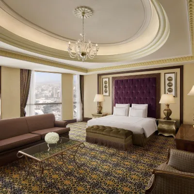Swissôtel Al Maqam Makkah Hotel in zona Reale Torre dell’orologio della Mecca