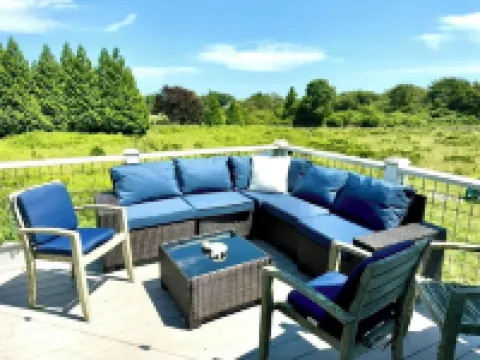 Hope House on Rhode Island's South Shore Sits on 6 Private Acres Hotels in Little Compton