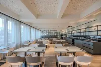 EastFive Hotel - breakfast