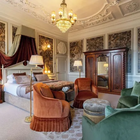 The Royal Hotel