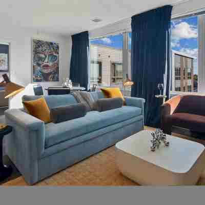 Luxury 2BR Retreat with Pool & Fitness Center Rooms