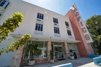 Tropics Hotel Miami Beach