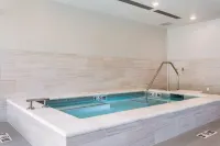 Comfort Inn & Suites Salt Lake City Airport - Bathtub