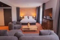 卡那德蘇提貝斯特韋斯特優質酒店