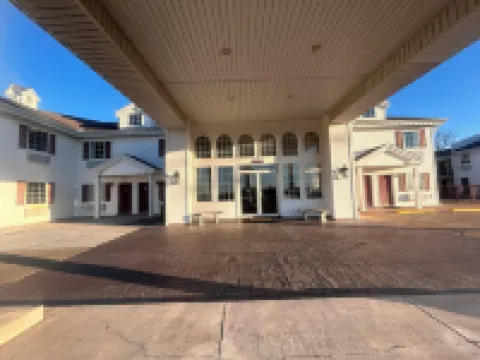 Osage Village Inn Hotels in Osage Beach