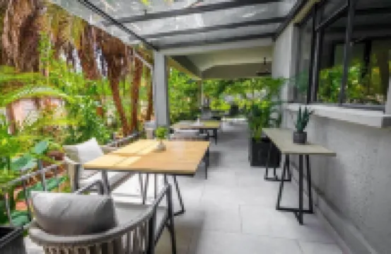 Macadamia Boutique Living