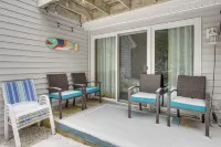 Charming DC Getaway Steps from Dtown Fish Creek - Wifi