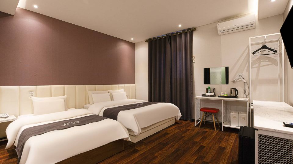 Pocheon J Self Check-in Hotel