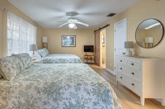 Canalfront Homosassa Escape w/ Private Dock!