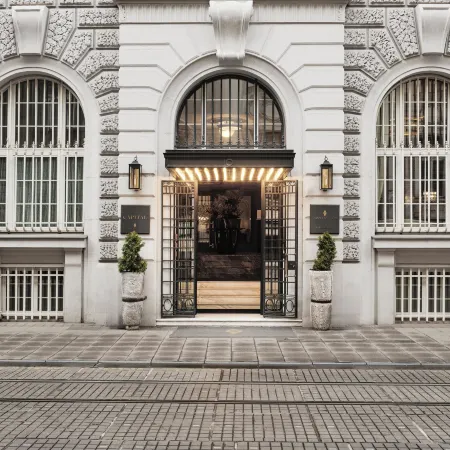 Hotel Capital